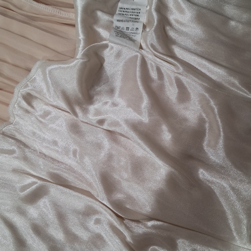 Miracle Cream Pleated Maxi Skirt - Size S/M - Elastic Waist Like New - Picture 7 of 15